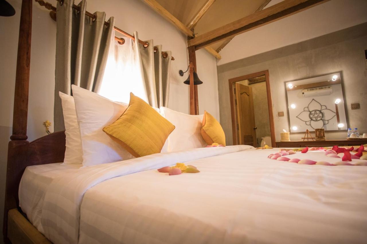 The Wood Family Retreat Hotel Phumi Trapeang Rung Exterior photo